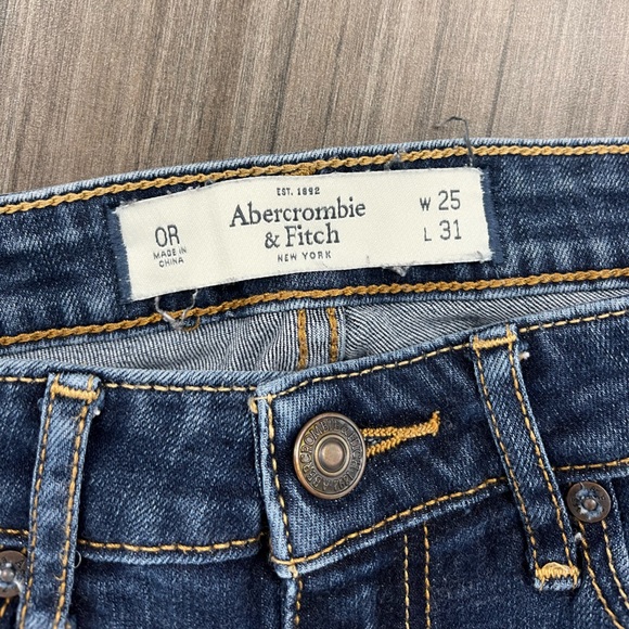 A&F pants - Picture 2 of 2